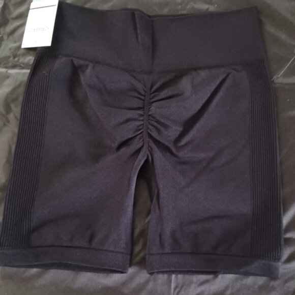 Forever 21 biker shorts - Picture 3 of 3